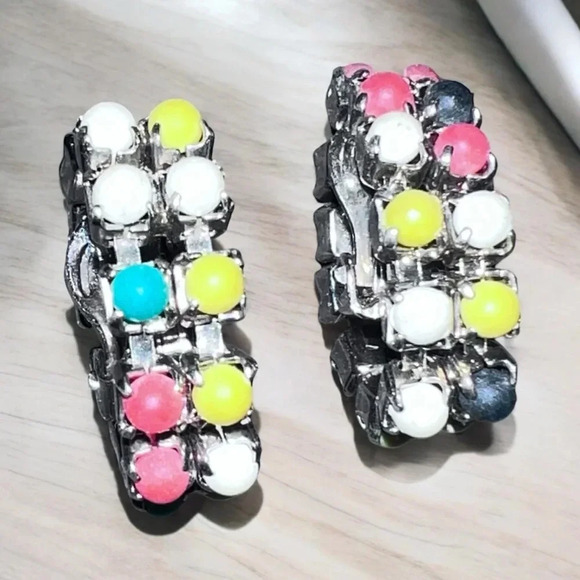 Vintage Jewelry - Vintage Colored Milk Glass Silver Tone Silver Tone Clip On Hoop Earrings